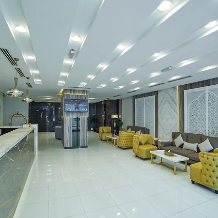 Apartamento Afaq Tower Manama Exterior foto